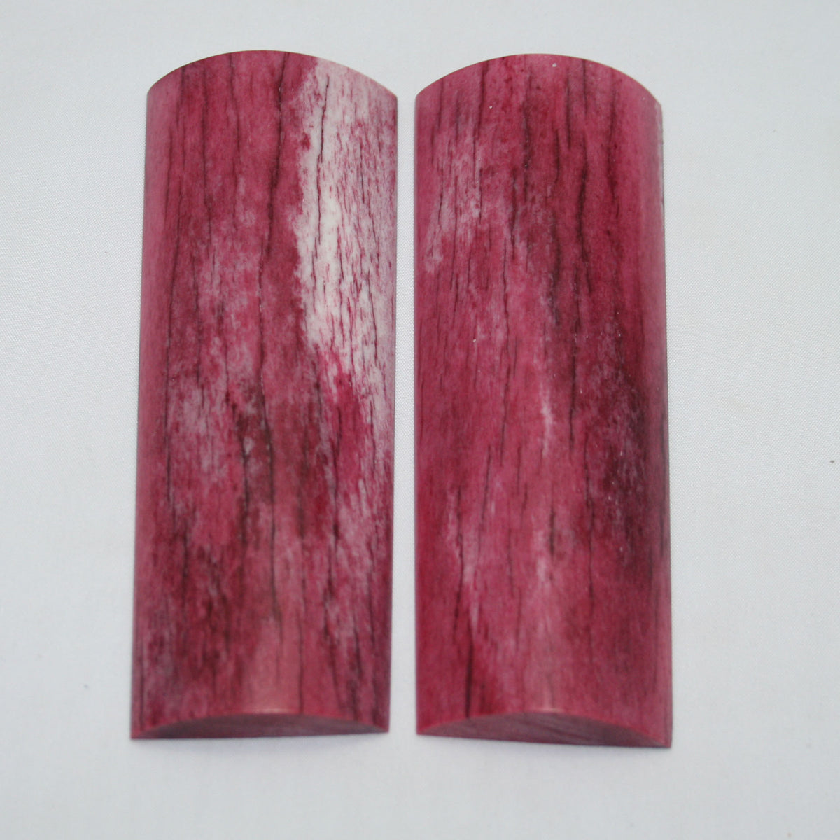 NB108MAN72 Giraffe Bone Scales