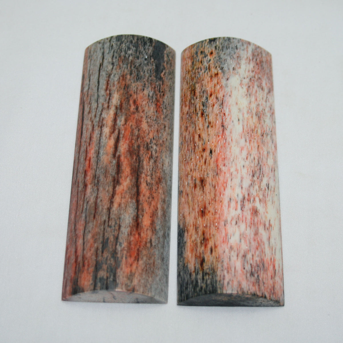 NB108MAN90 Giraffe Bone Scales