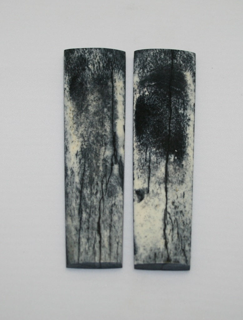 NB104AY90  Giraffe Bone Scales