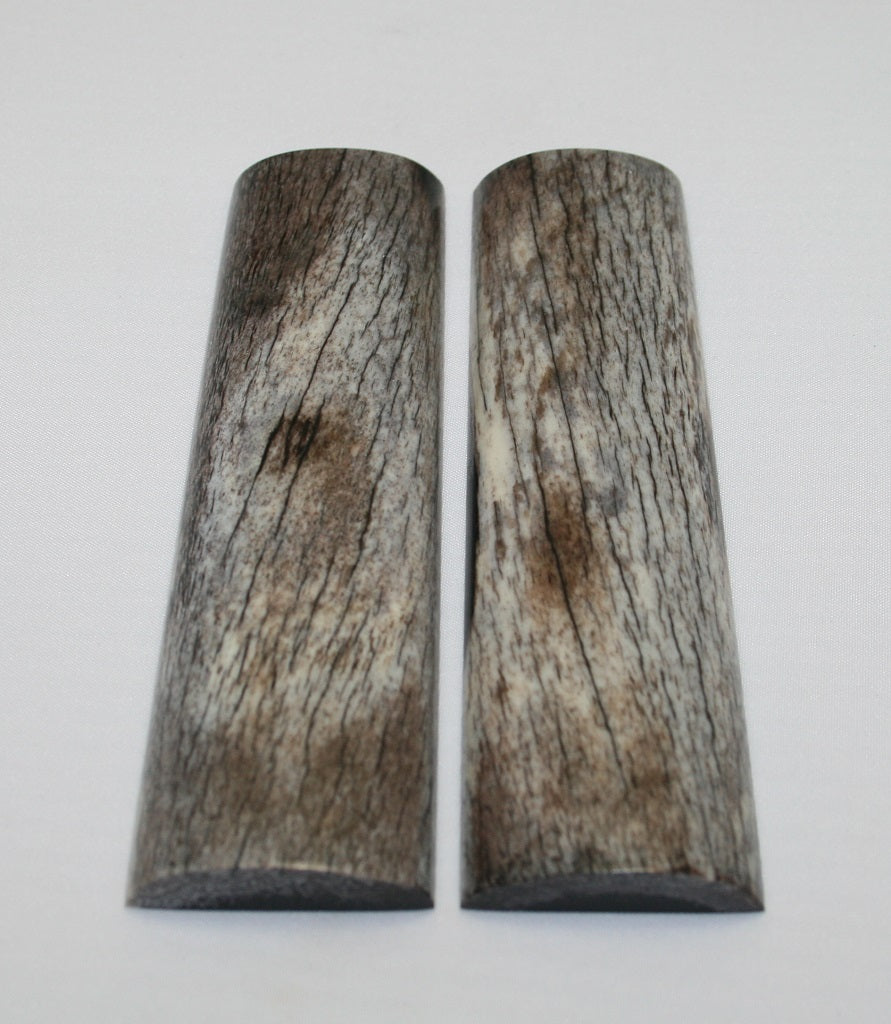 NB105AY48  Giraffe Bone Scales