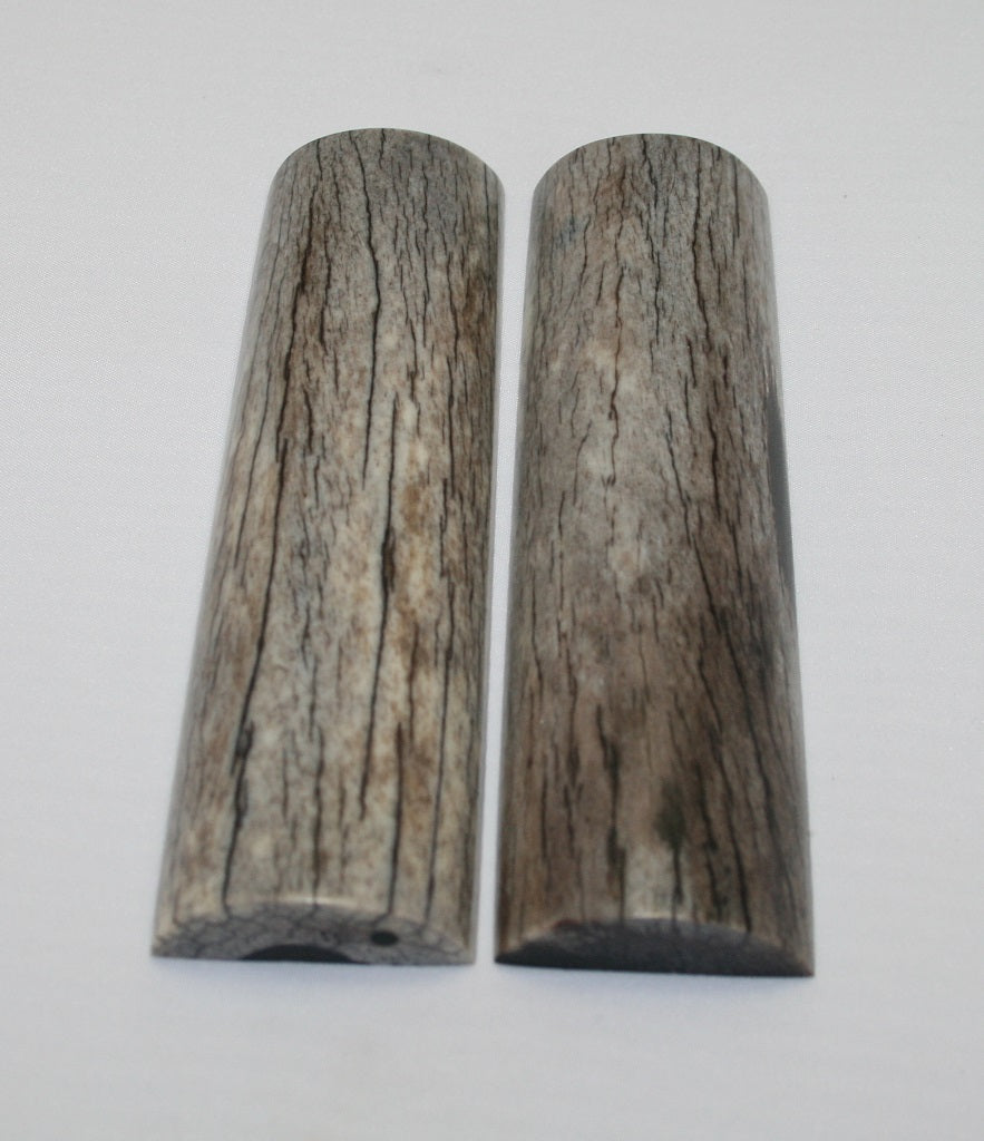 NB105AY52  Giraffe Bone Scales