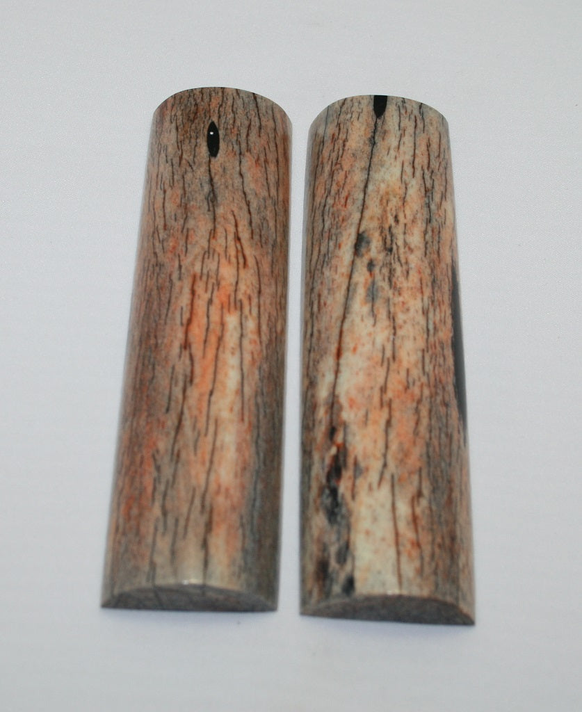 NB105AY53  Giraffe Bone Scales