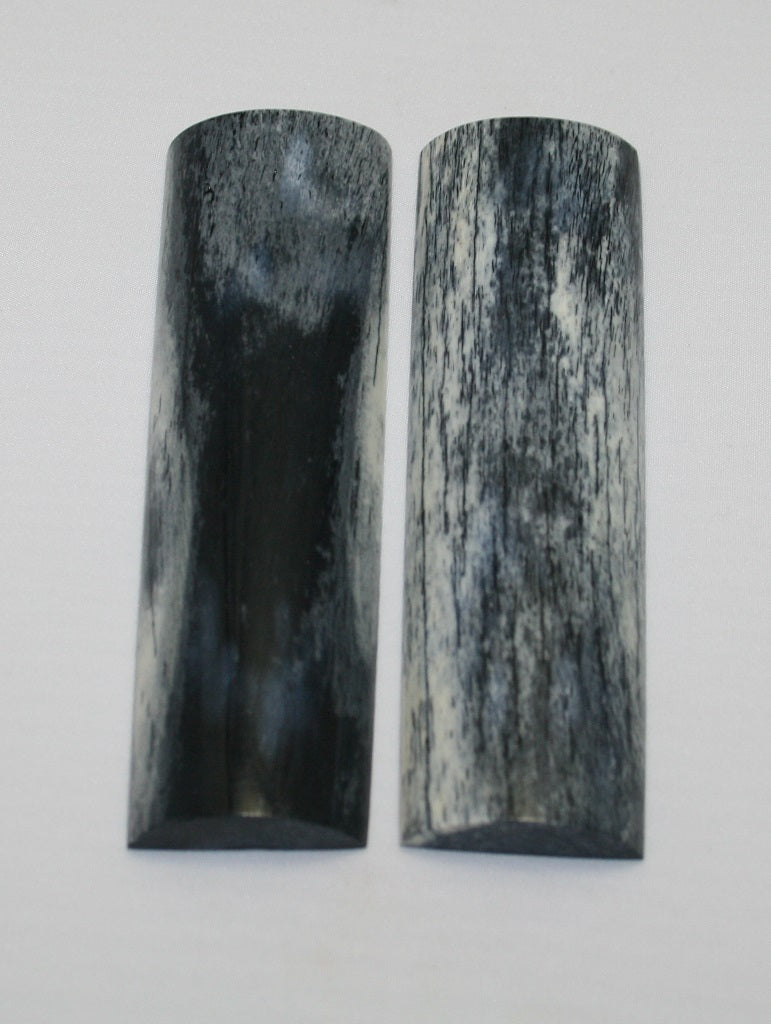 NB105AY66  Giraffe Bone Scales