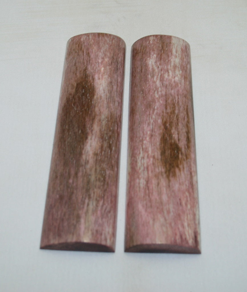 NB105VD97  Giraffe Bone Scales