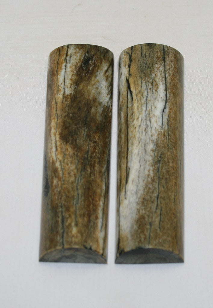 NB105VD103  Giraffe Bone Scales