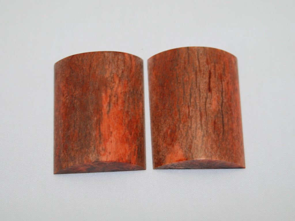 NB101LT118  Giraffe Bone Scales