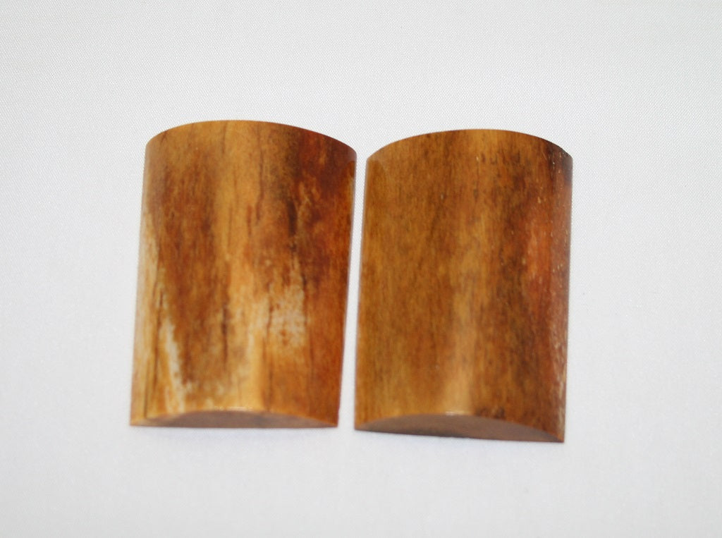 NB101LT133  Giraffe Bone Scales