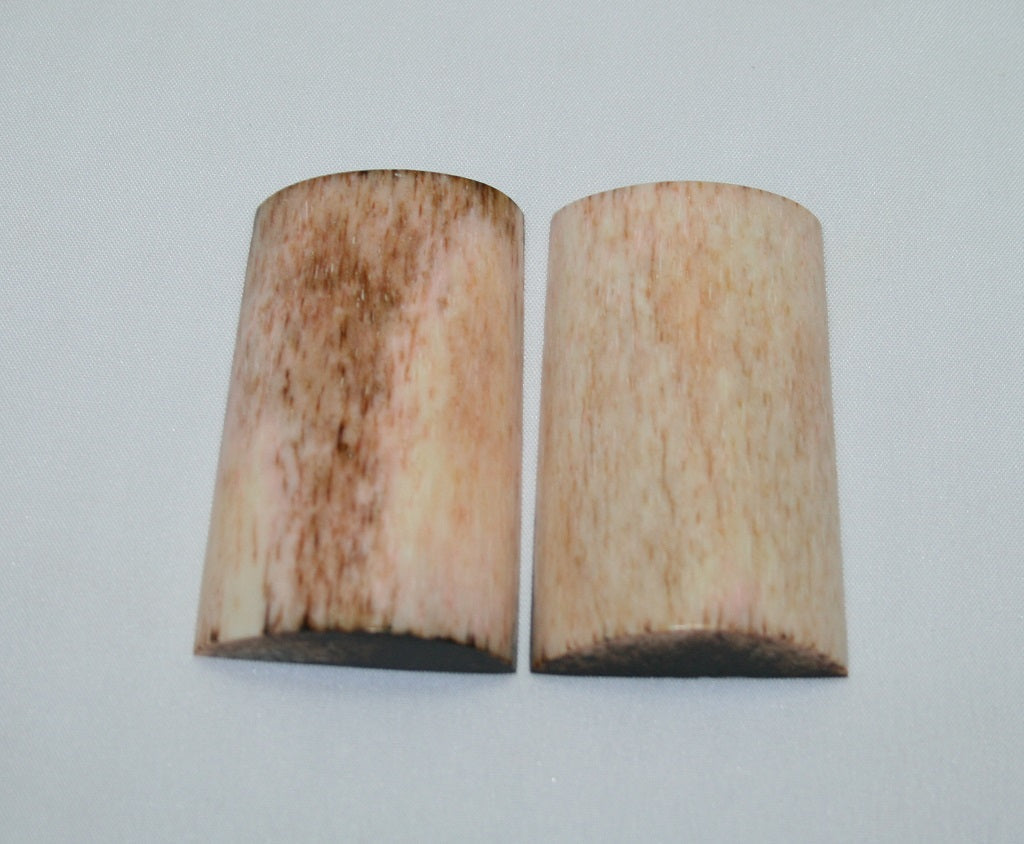 NB101LT45  Giraffe Bone Scales