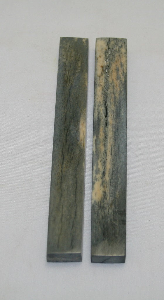 NB102AYA82  Giraffe Bone Scales