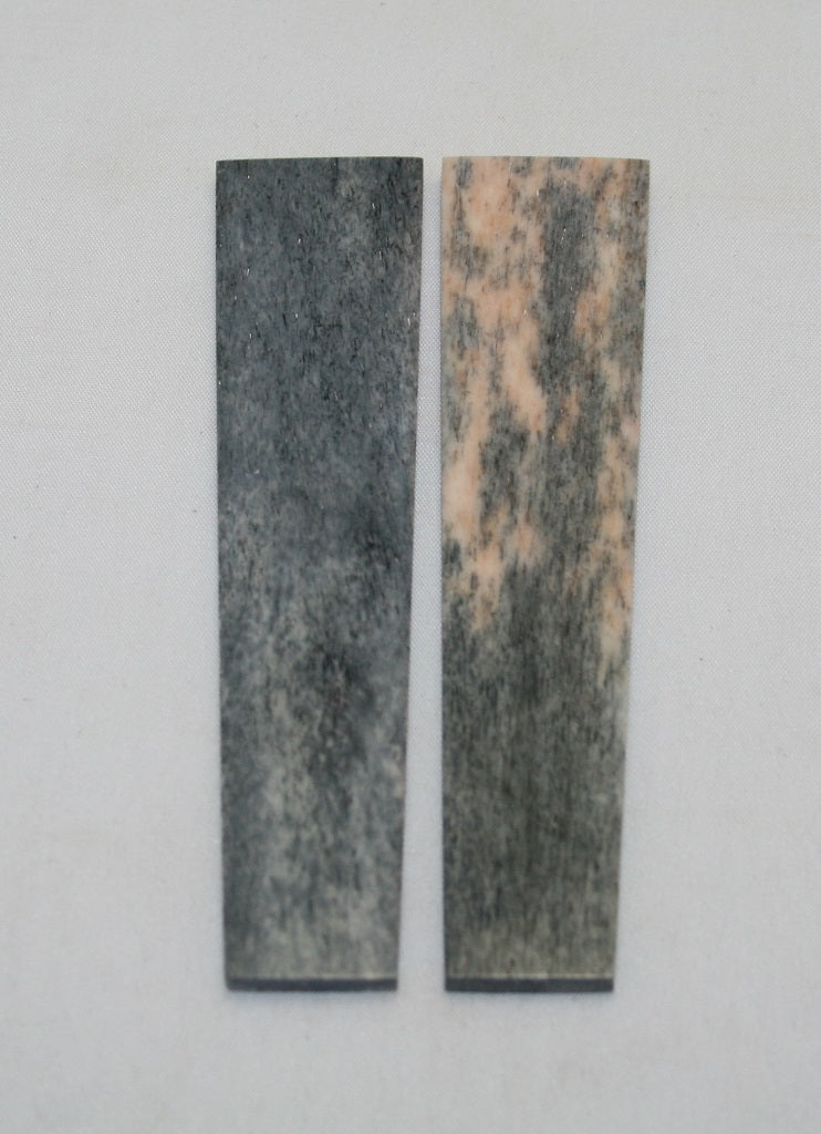 NB102AYA90  Giraffe Bone Scales