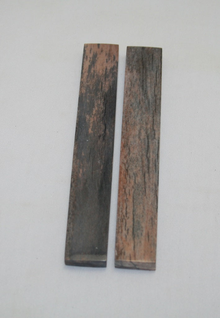 NB102AYA9  Giraffe Bone Scales