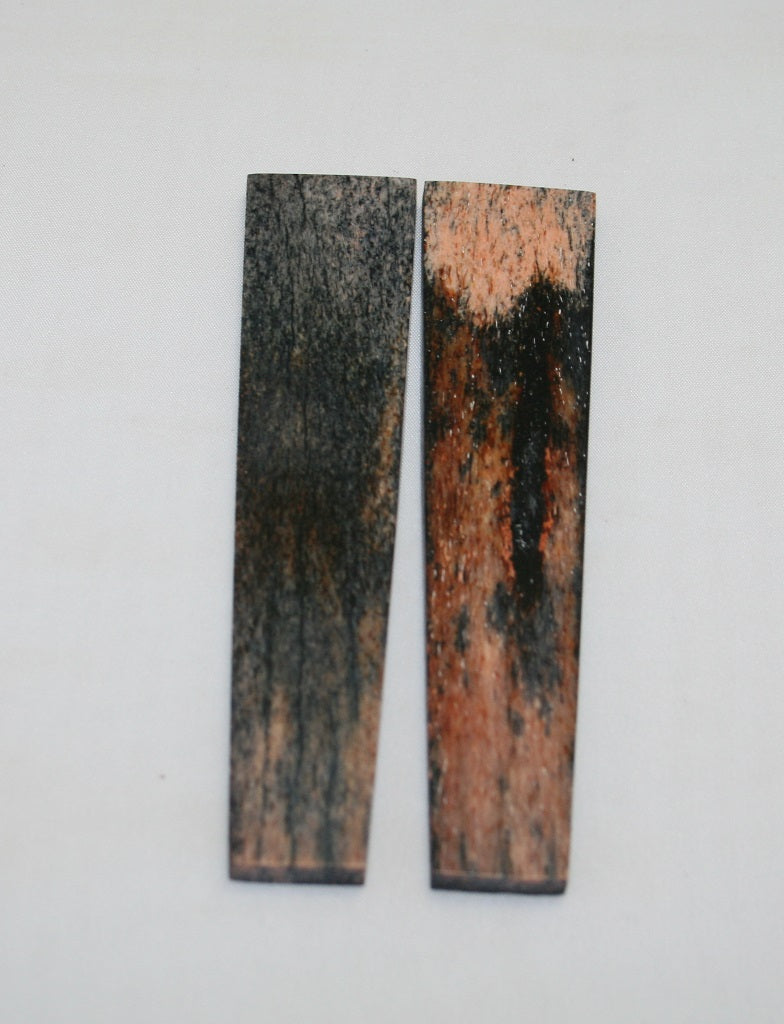 NB102LT11  Giraffe Bone Scales