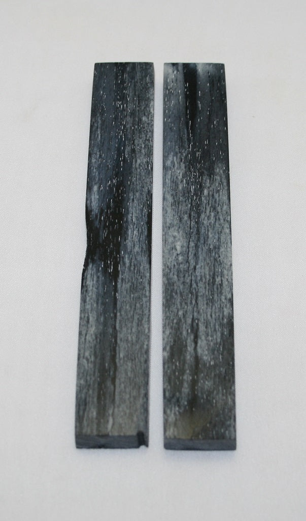 NB102LT62  Giraffe Bone Scales