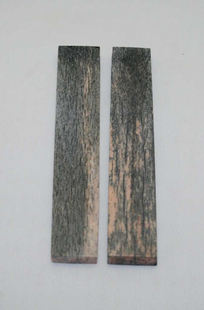 NB102LT72  Giraffe Bone Scales