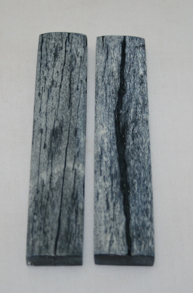 NB102L14  Giraffe Bone Scales