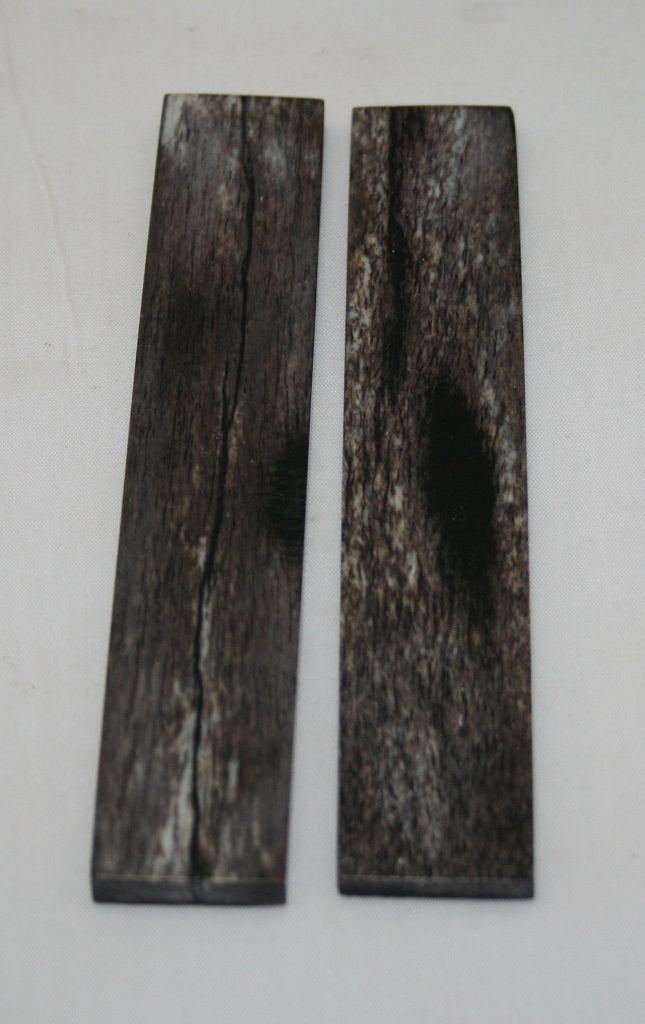 NB102L18  Giraffe Bone Scales