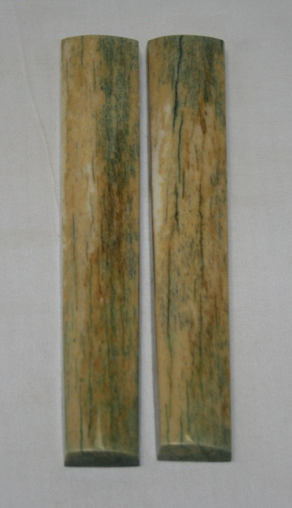 NB102L30  Giraffe Bone Scales