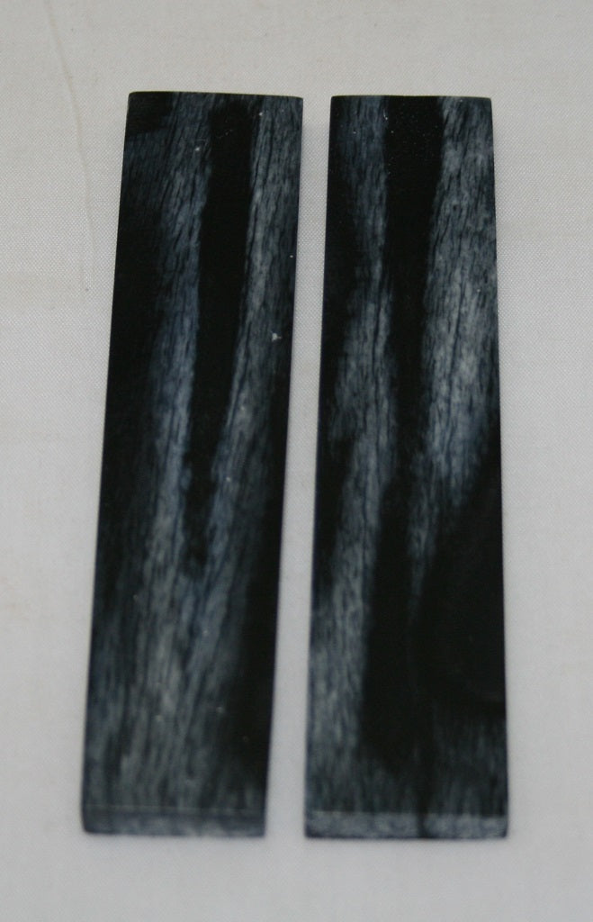 NB102L36  Giraffe Bone Scales