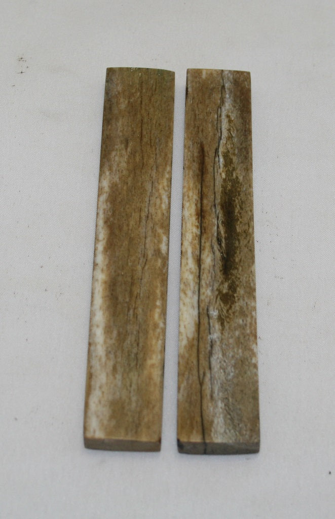 NB102MF33  Giraffe Bone Scales