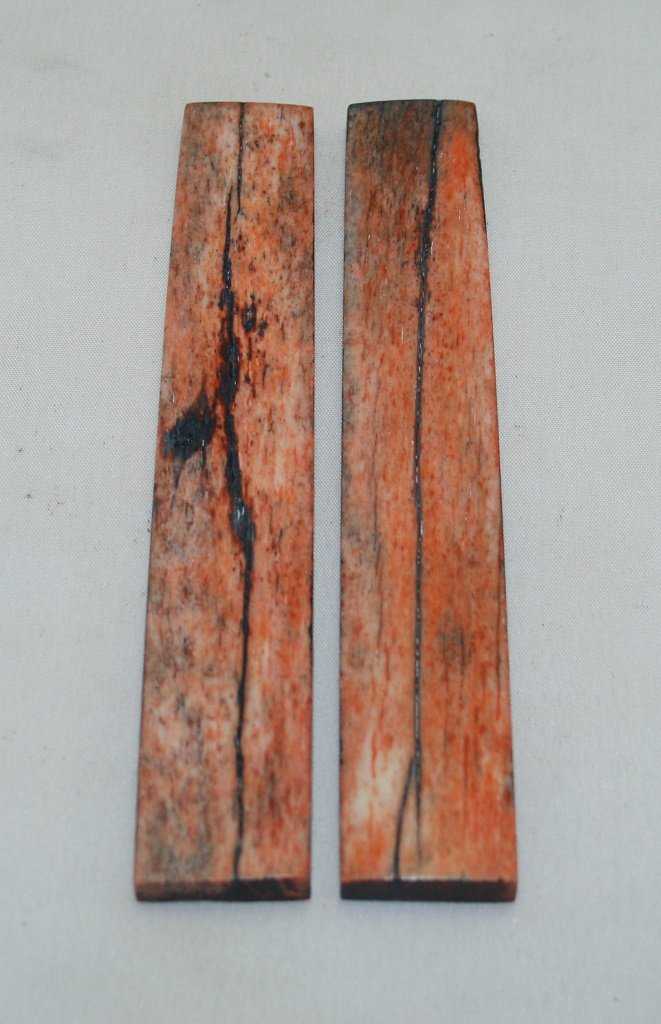 NB102MF74  Giraffe Bone Scales