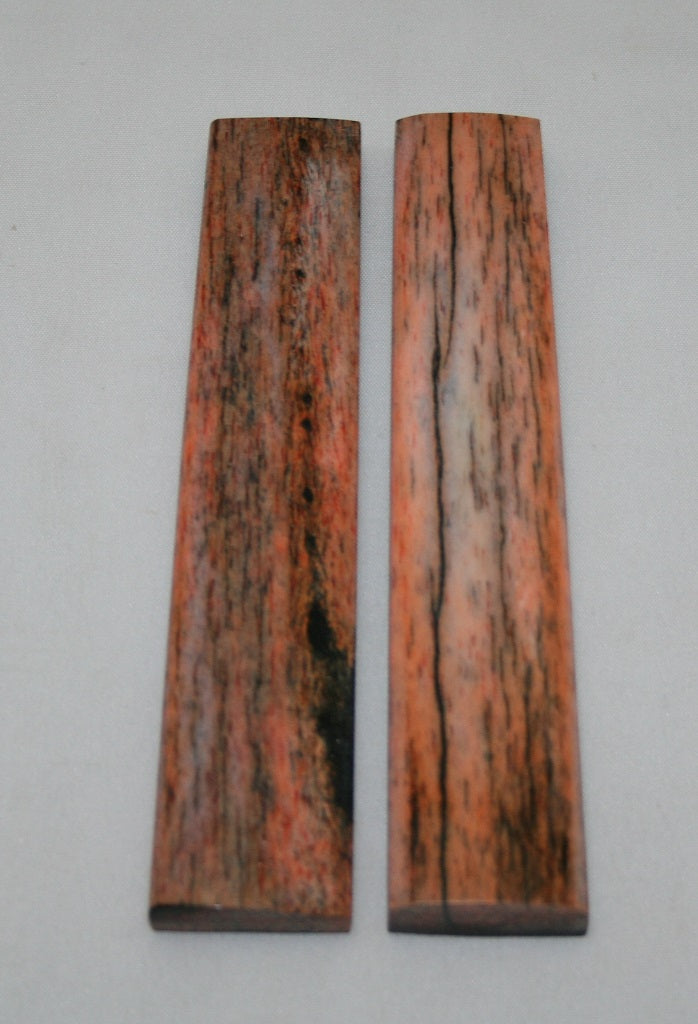 NB102MJ48  Giraffe Bone Scales