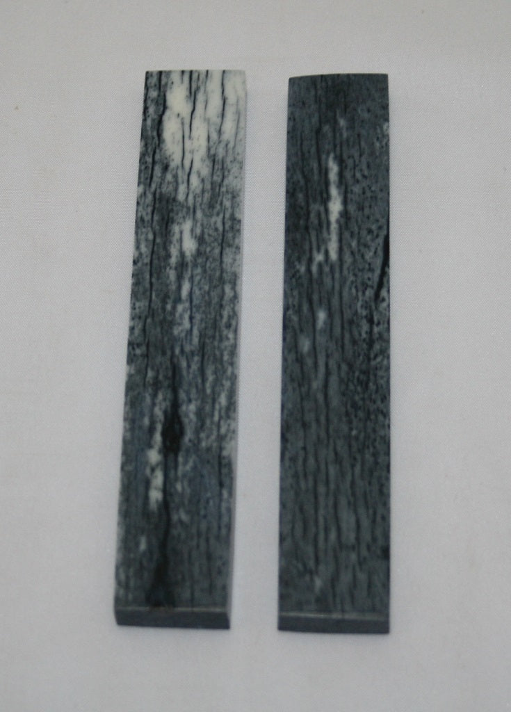 NB102MJ58  Giraffe Bone Scales