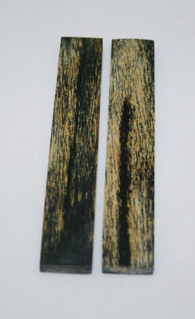 NB102N13  Giraffe Bone Scales