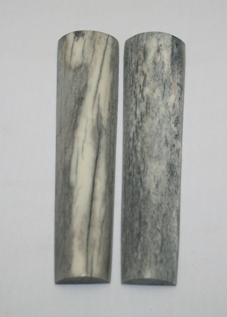 NB103F38  Giraffe Bone Scales