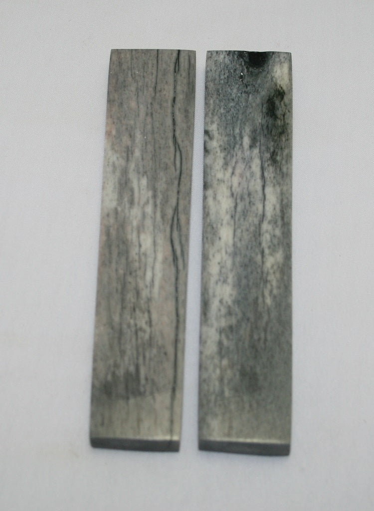 NB103F41  Giraffe Bone Scales