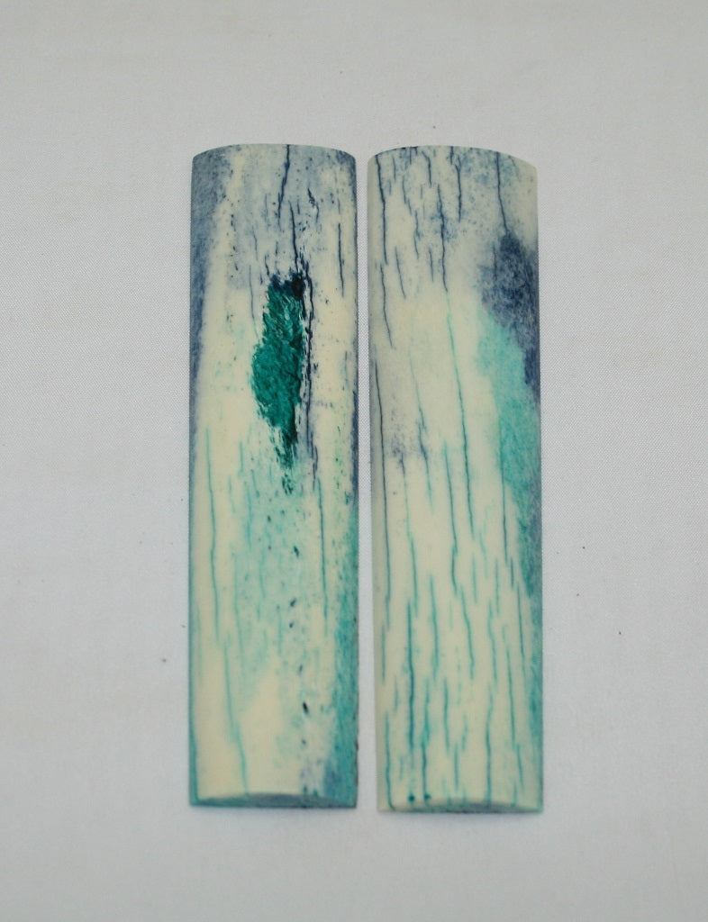 NB103LT110  Giraffe Bone Scales