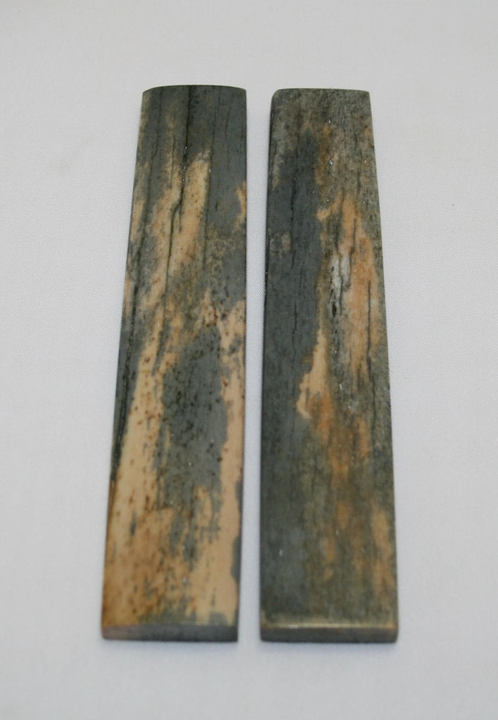 NB103LT13  Giraffe Bone Scales