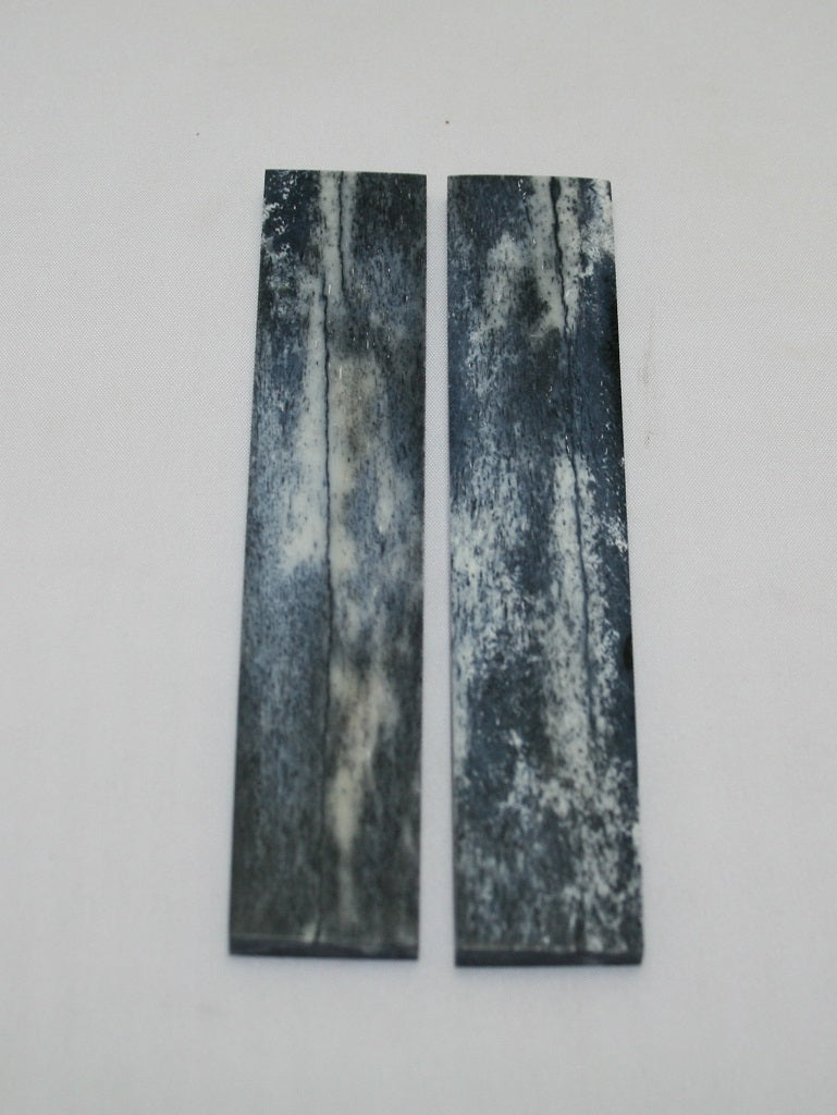 NB103LT148  Giraffe Bone Scales