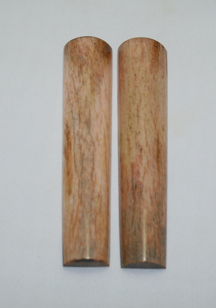 NB103LT33  Giraffe Bone Scales