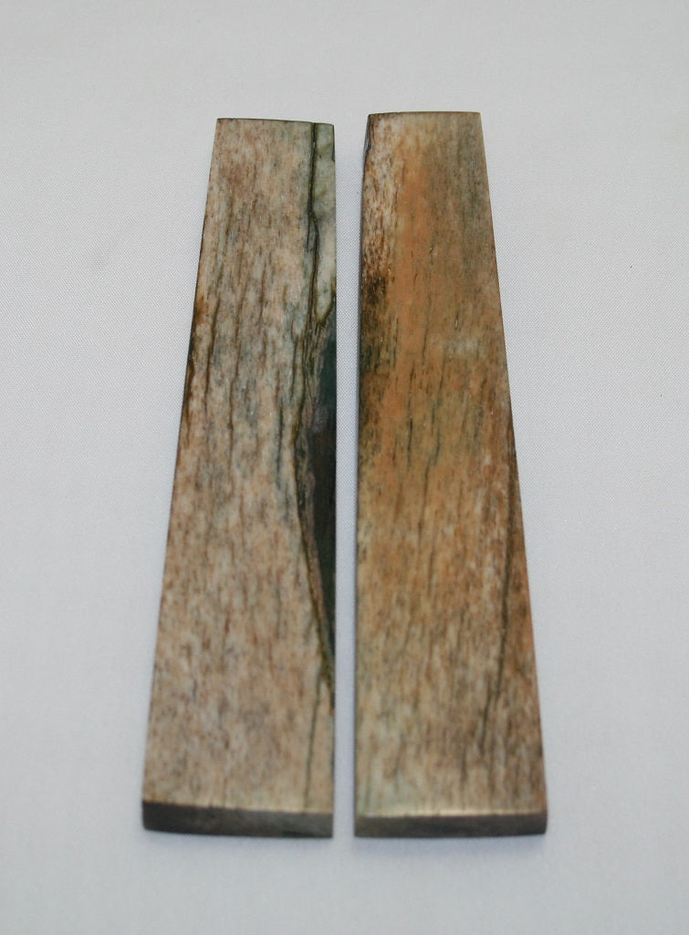 NB103LT4  Giraffe Bone Scales