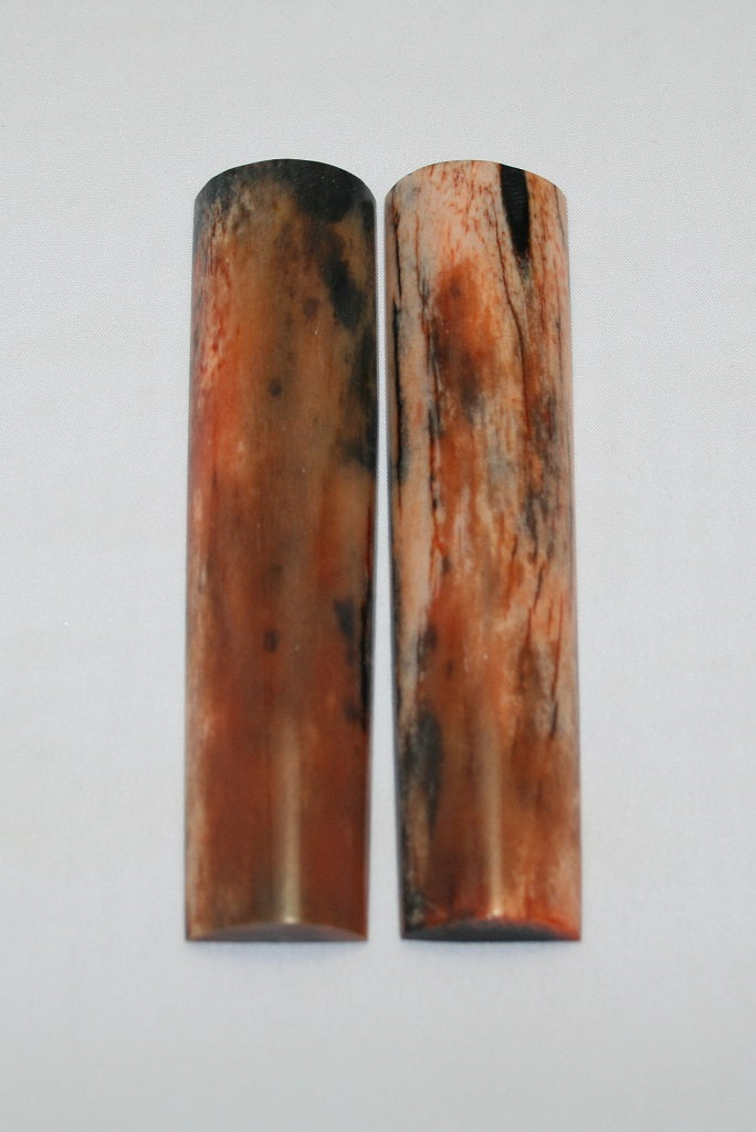 NB103LT60  Giraffe Bone Scales