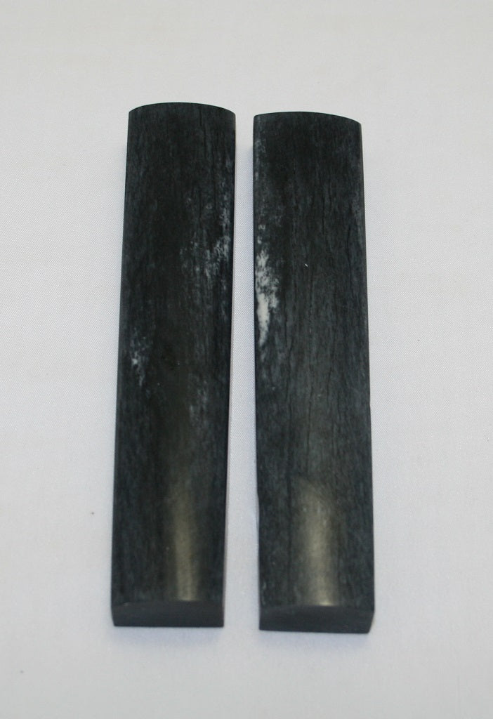 NB103LT65  Giraffe Bone Scales