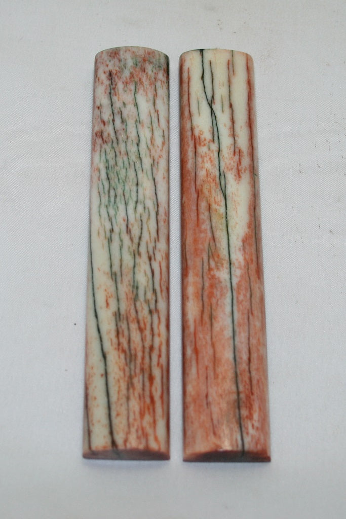 NB103MF59 Giraffe Bone Scales