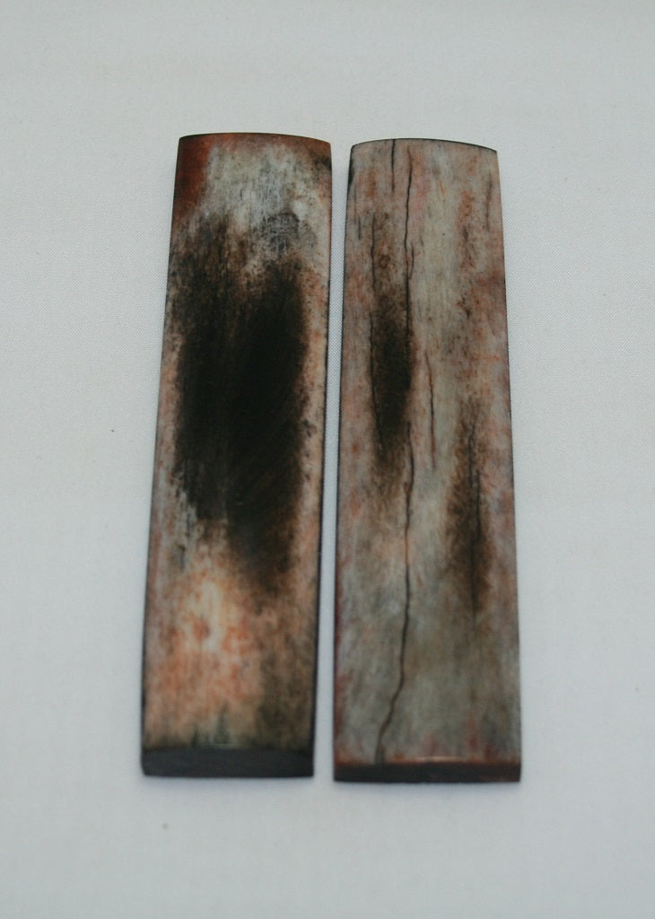 NB103MJ258 Giraffe Bone Scales