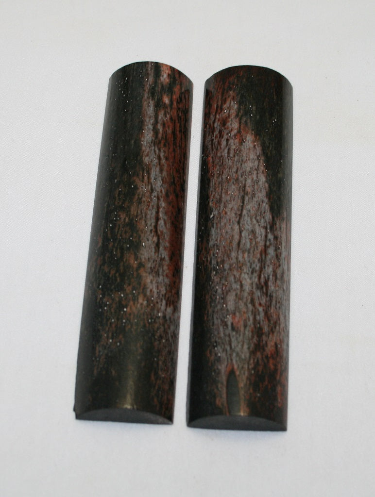 NB104AYA31  Giraffe Bone Scales