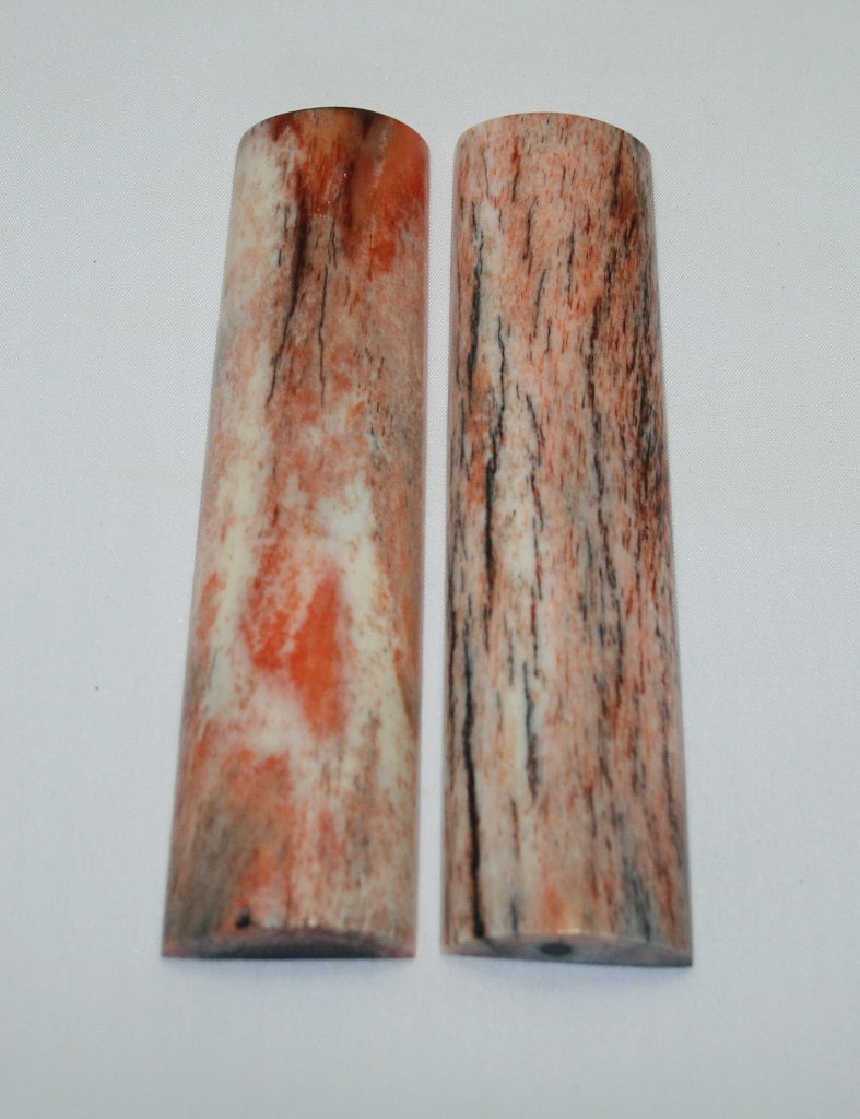 NB104AY22  Giraffe Bone Scales