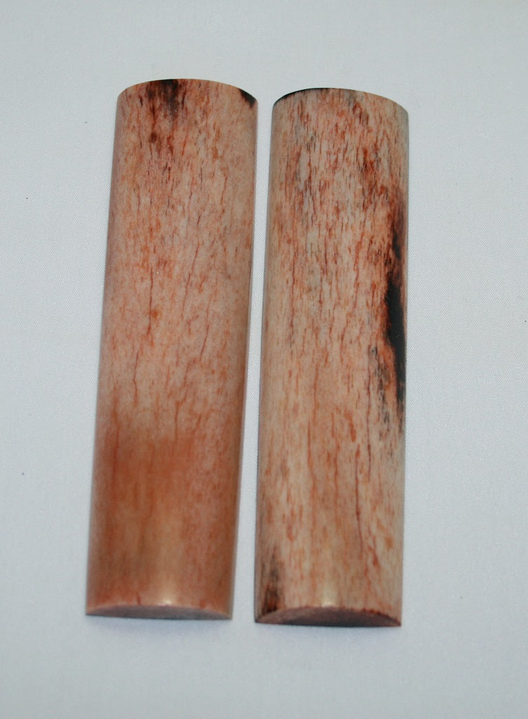 NB104AY34  Giraffe Bone Scales