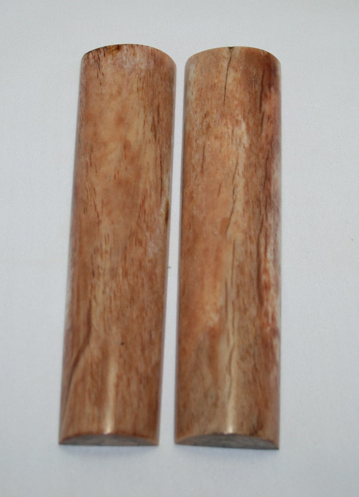 NB104AY3  Giraffe Bone Scales