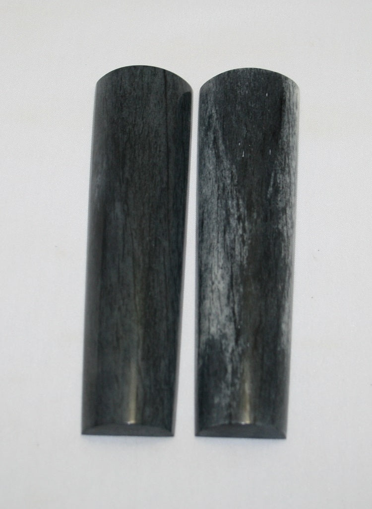 NB104F50  Giraffe Bone Scales