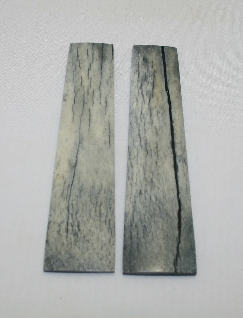 NB104F85  Giraffe Bone Scales