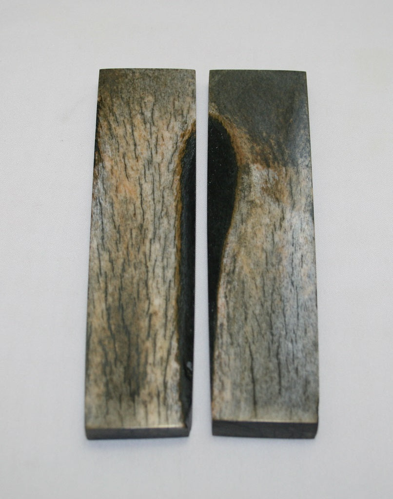 NB104LT18  Giraffe Bone Scales