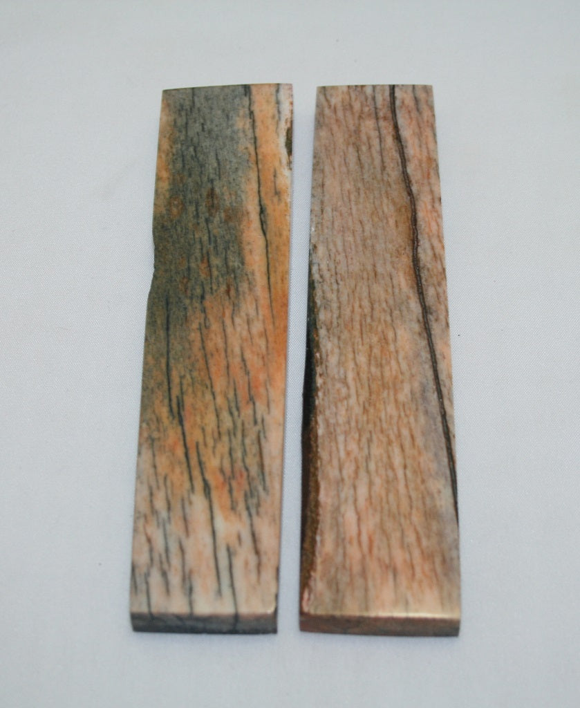 NB104LT30  Giraffe Bone Scales