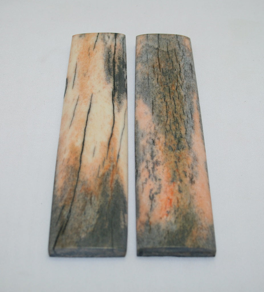 NB104LT33  Giraffe Bone Scales