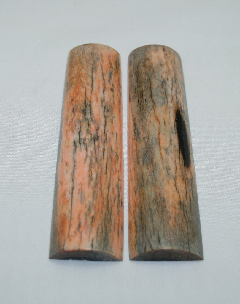 NB104LT34  Giraffe Bone Scales