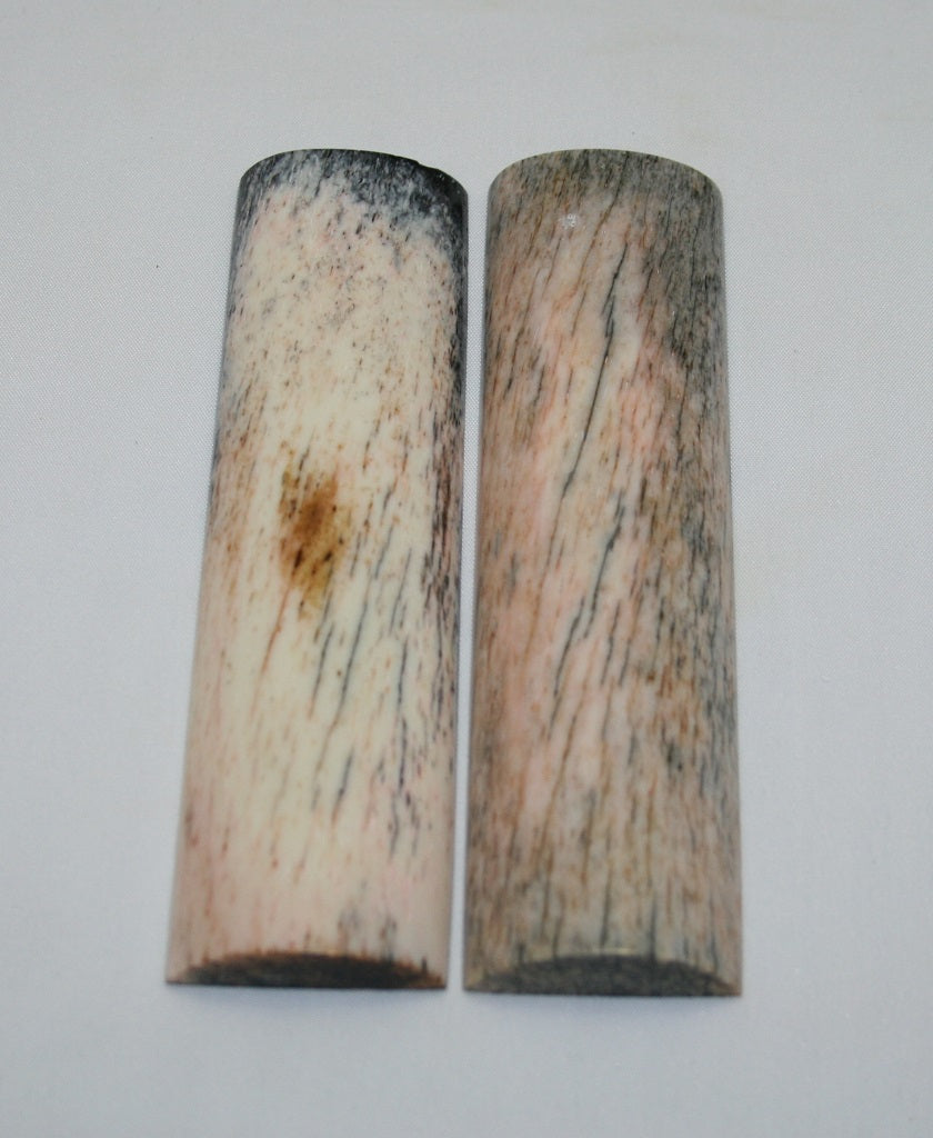 NB104LT50  Giraffe Bone Scales