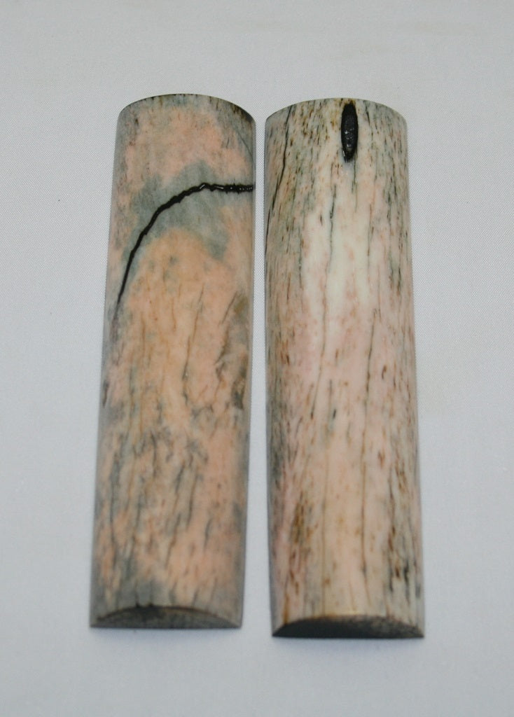 NB104LT53  Giraffe Bone Scales